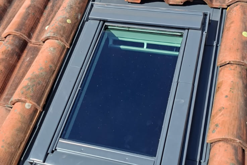 Pose de Velux et Fenêtres de Toit à Caraman : Lumière Naturelle optimale