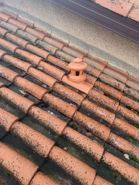 Zoom sur l’entretien de toiture à Toulouse : que faire chaque année ?